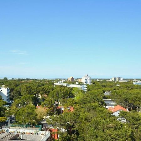 Lignano Pineta With Sea View Apartment Lignano Sabbiadoro Ngoại thất bức ảnh