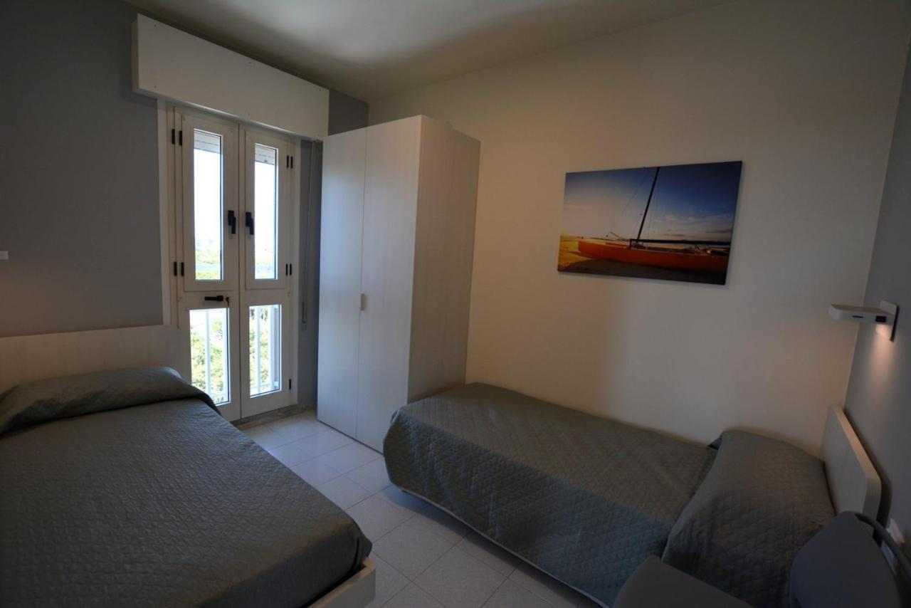 Lignano Pineta With Sea View Apartment Lignano Sabbiadoro Ngoại thất bức ảnh