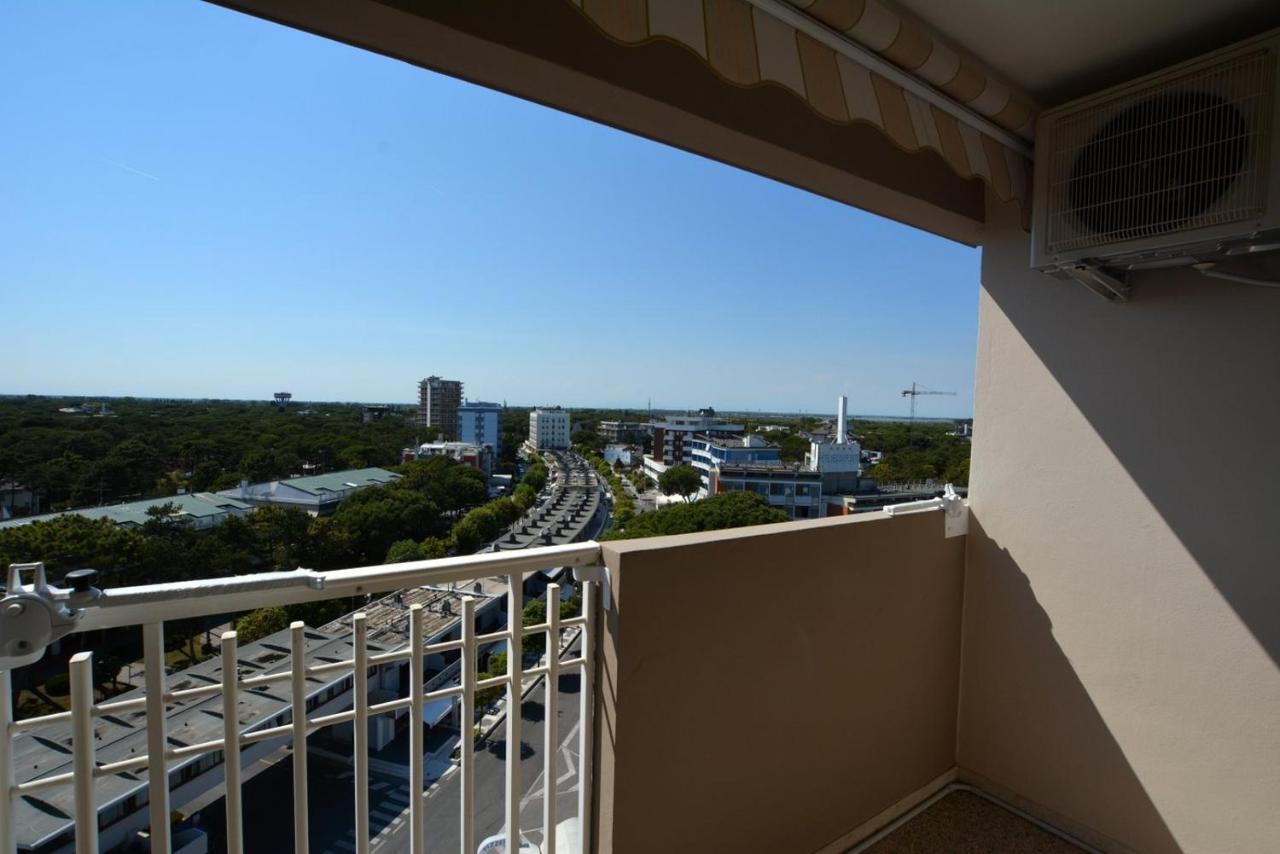 Lignano Pineta With Sea View Apartment Lignano Sabbiadoro Ngoại thất bức ảnh