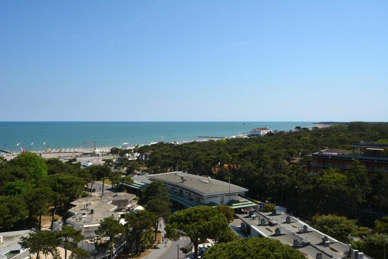 Lignano Pineta With Sea View Apartment Lignano Sabbiadoro Ngoại thất bức ảnh