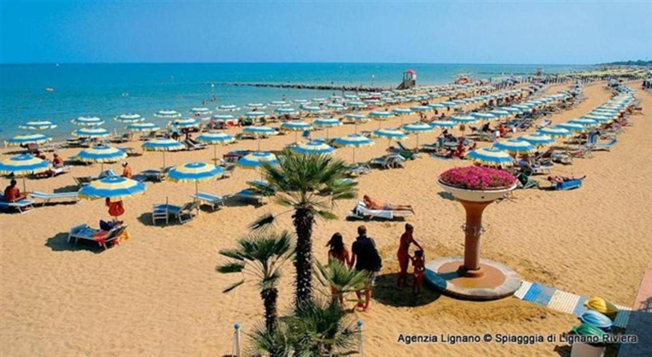 Lignano Pineta With Sea View Apartment Lignano Sabbiadoro Ngoại thất bức ảnh
